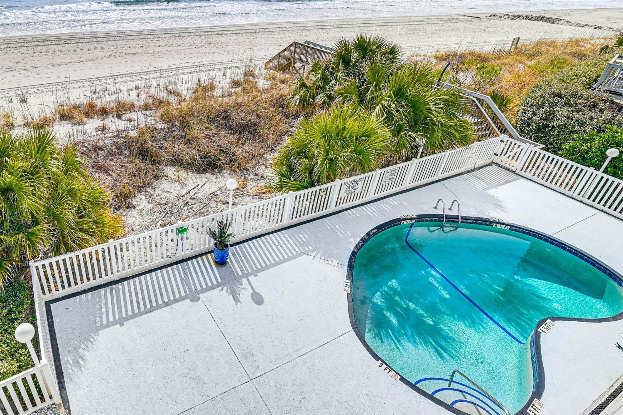 On-The-Beach Escape Oceanfront In Surfside! Myrtle Beach Exterior photo