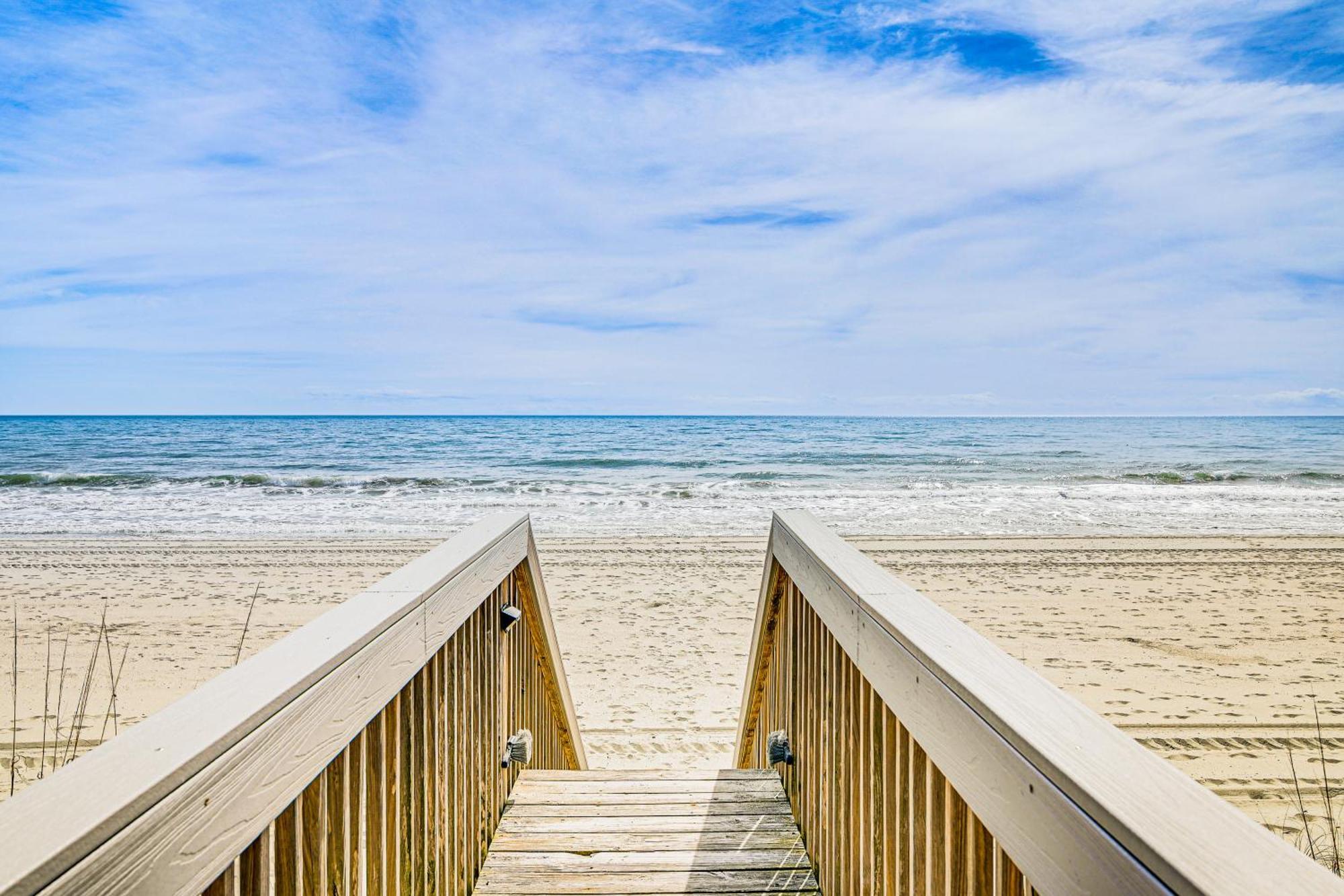 On-The-Beach Escape Oceanfront In Surfside! Myrtle Beach Exterior photo